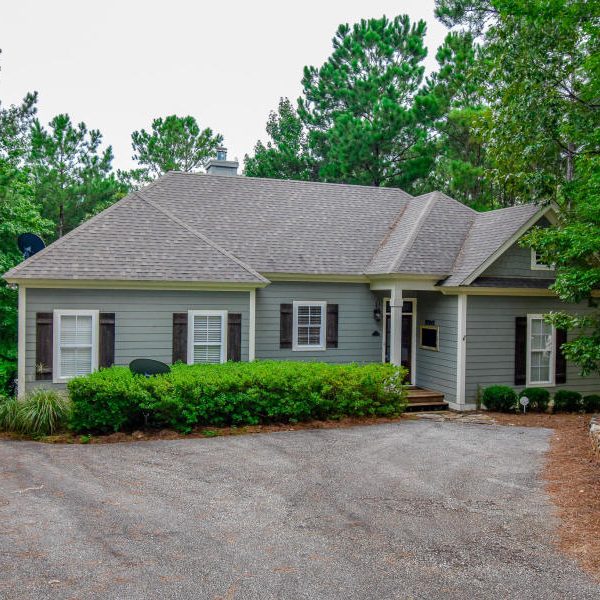 the village water access cabin lake martin