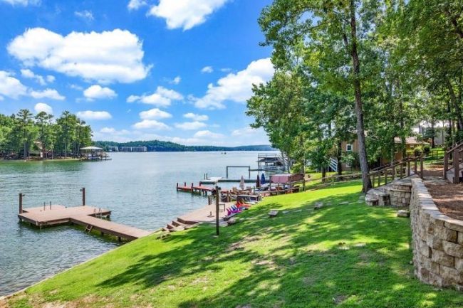 holiday drive lake martin