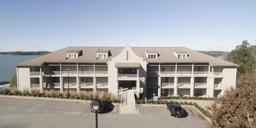 40-cp-104–1 40 crowne point condo lake martin
