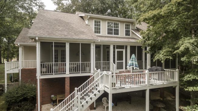 stillwaters lakefront home