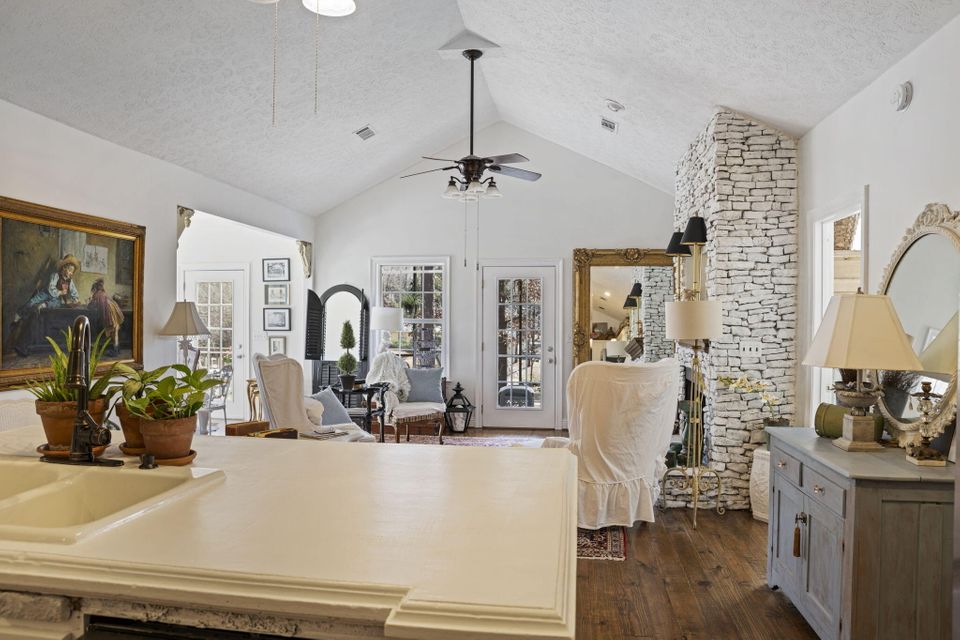 128 hickory way team windy mindy big fish lake martin