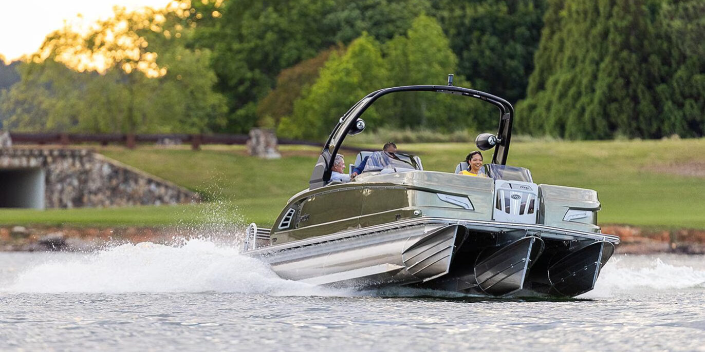 Manitou Featured Tritoon Boats