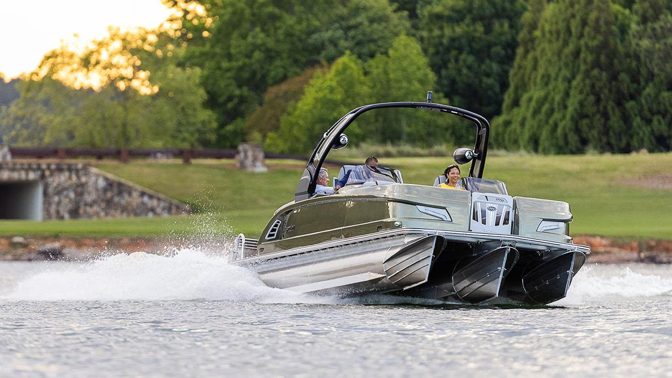 Manitou Featured Tritoon Boats