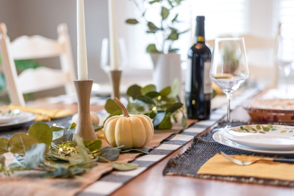 Dining room fall decorations