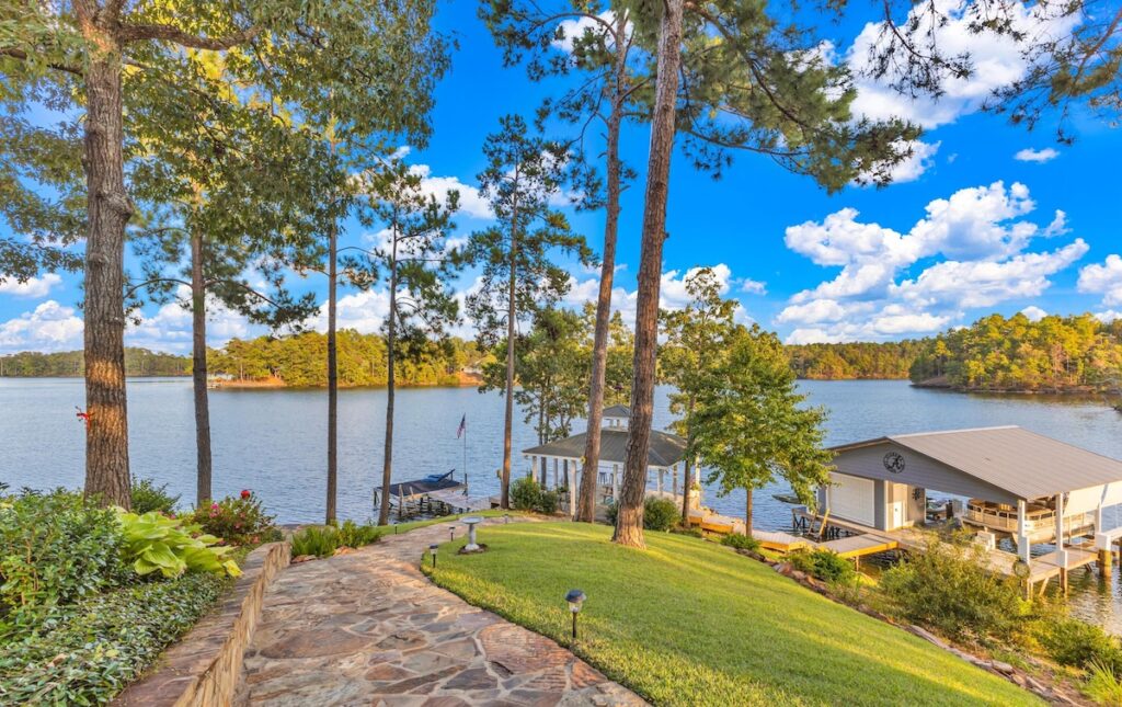 Falcon Road lake access and boathouse