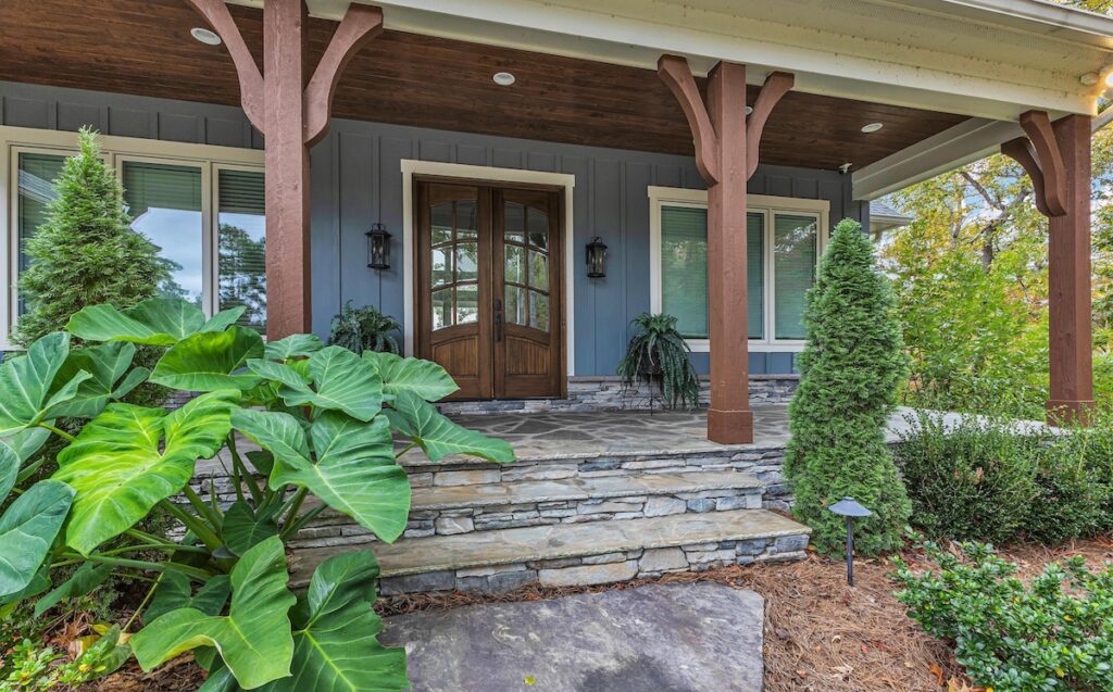 Entrance of 578 Emerald Shores