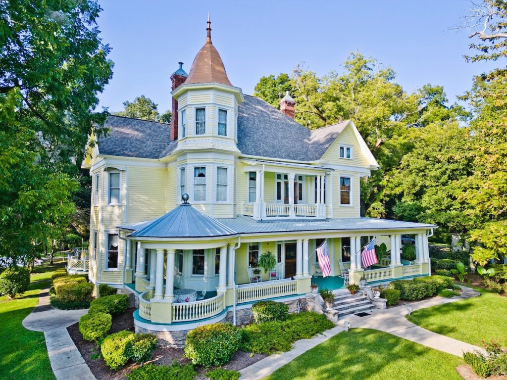 Mistletoe Bough Bed & Breakfast