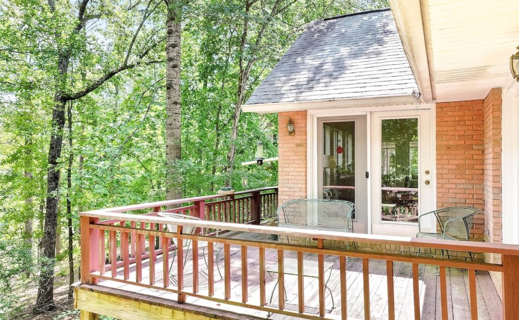 116 Cardinal Heights Deck