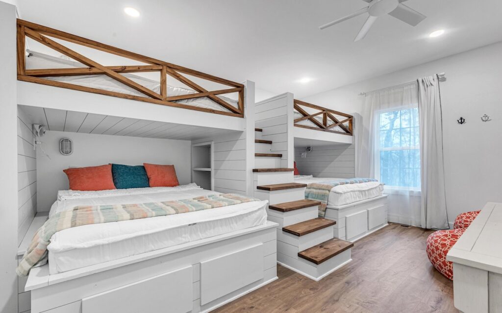 80 Village Circle bunk room