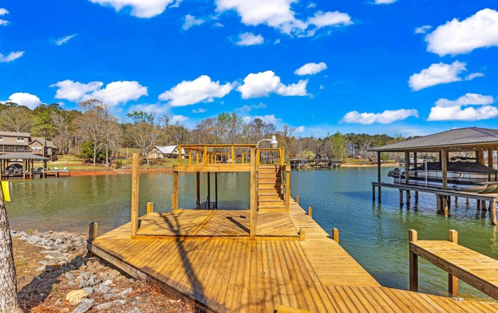 156 Crooked Arrow Dock