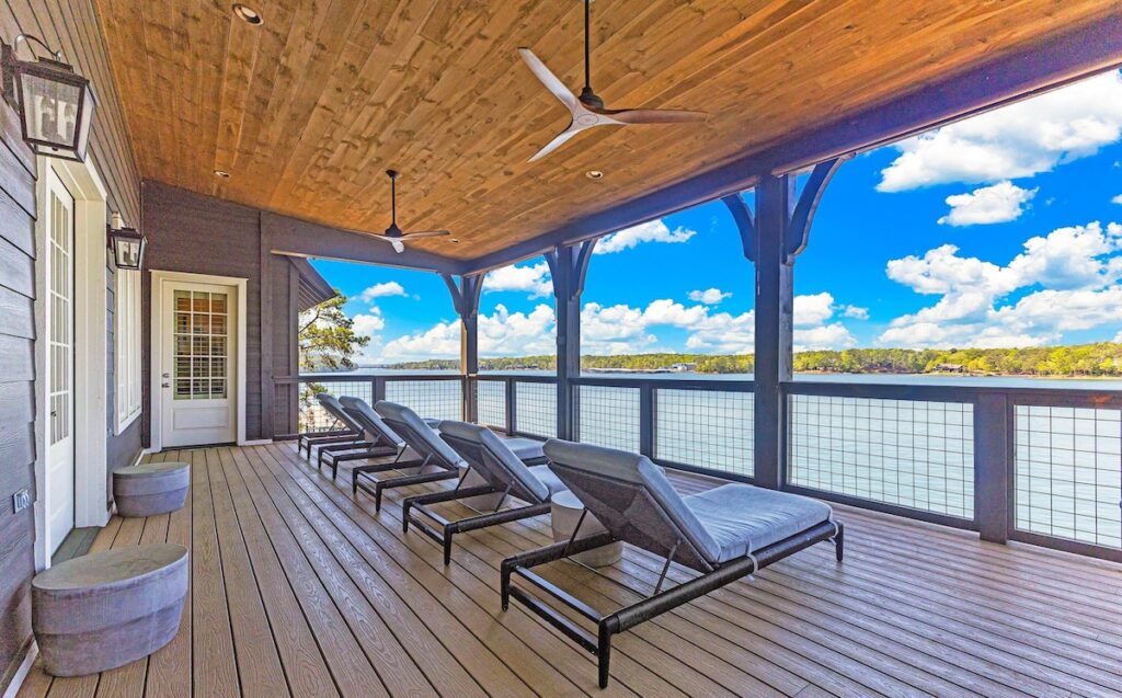 9 Ridge Crest Deck Seating