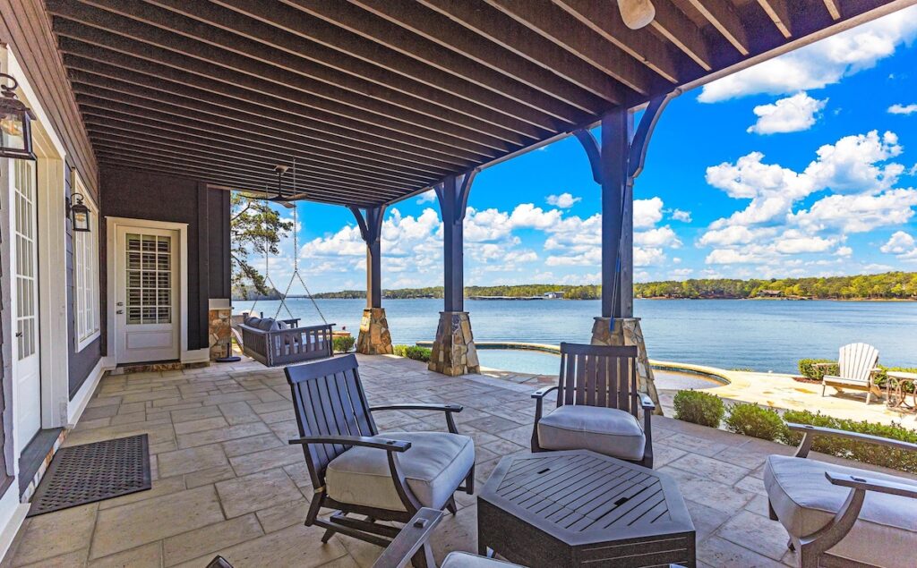 9 Ridge Crest Patio and Seating