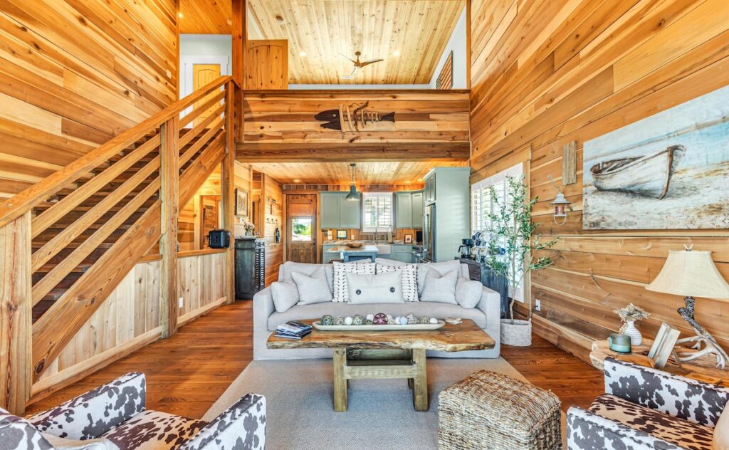 611 Bay Pine Island Road Living Area