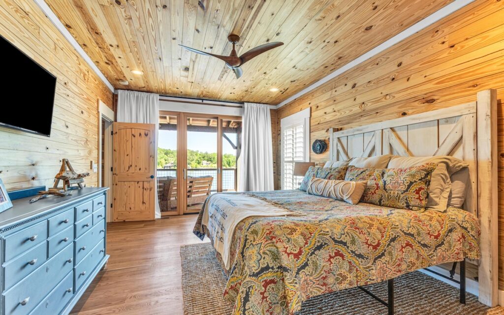 611 Bay Pine Island Road Master Bedroom