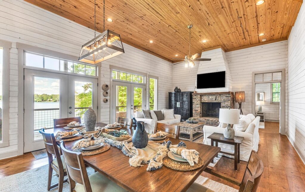 242 Tomahawk Great Room