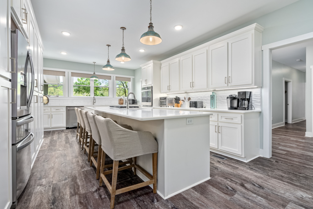 Bella Lago Kitchen